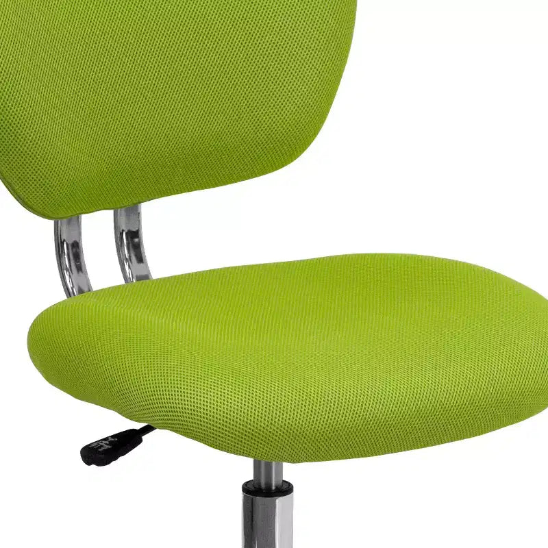 Chaise de bureau ergonomique pivotante en maille, dossier mi-hauteur, avec accoudoirs et base chromée